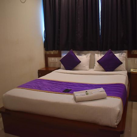 Hotel Ur Comforts Jayanagar Bangalore Buitenkant foto