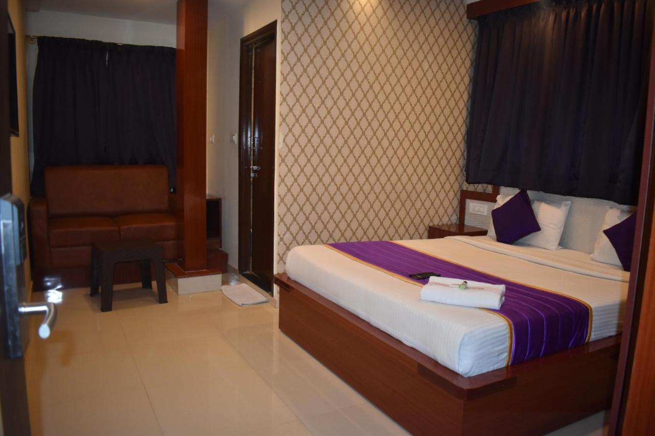 Hotel Ur Comforts Jayanagar Bangalore Buitenkant foto