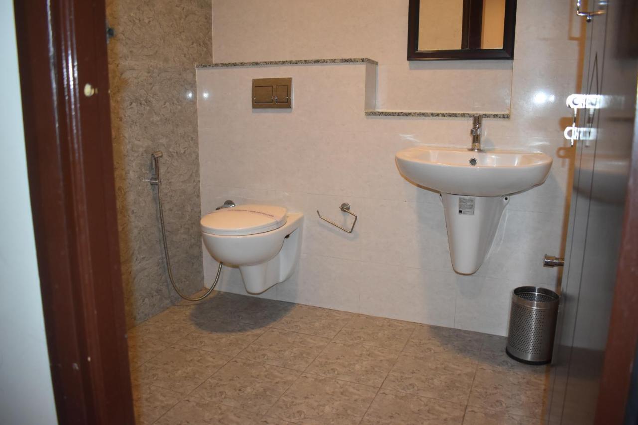 Hotel Ur Comforts Jayanagar Bangalore Buitenkant foto