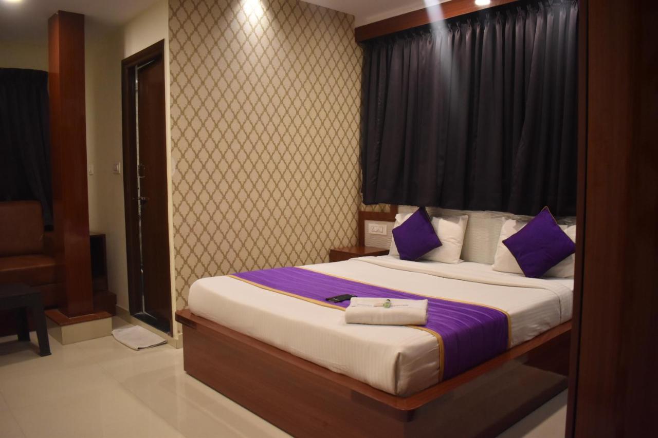 Hotel Ur Comforts Jayanagar Bangalore Buitenkant foto