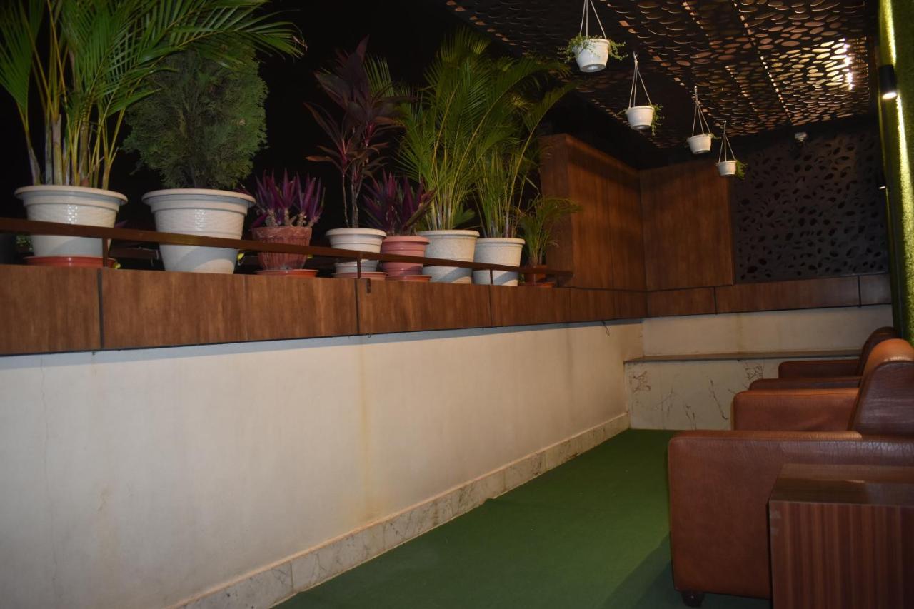 Hotel Ur Comforts Jayanagar Bangalore Buitenkant foto