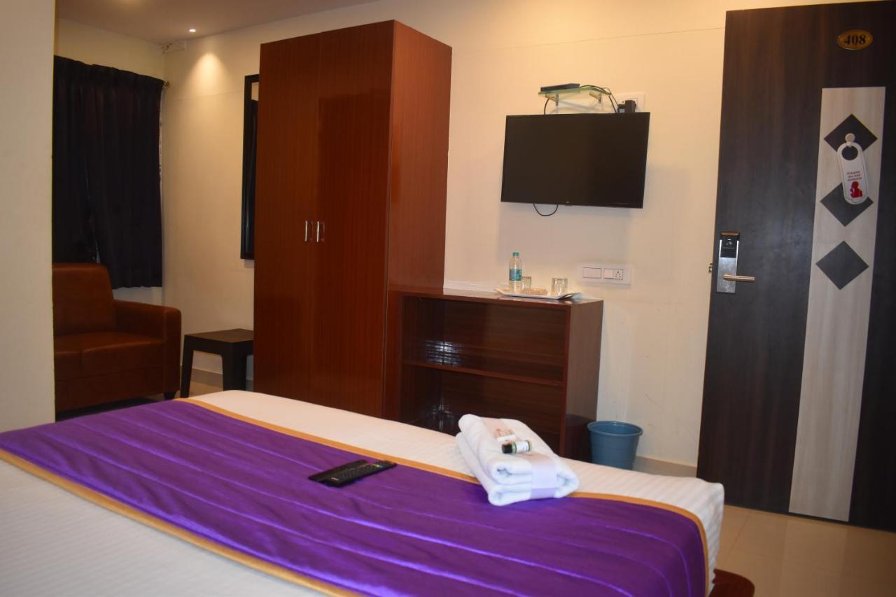 Hotel Ur Comforts Jayanagar Bangalore Buitenkant foto
