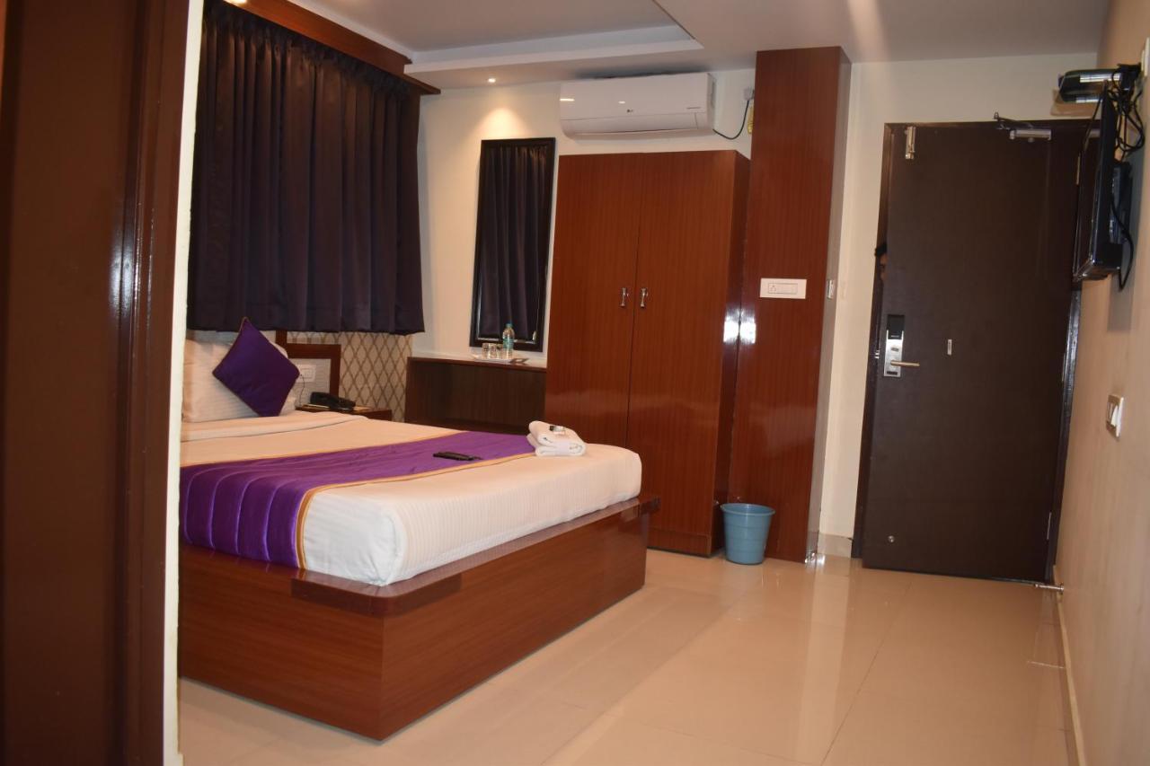 Hotel Ur Comforts Jayanagar Bangalore Buitenkant foto
