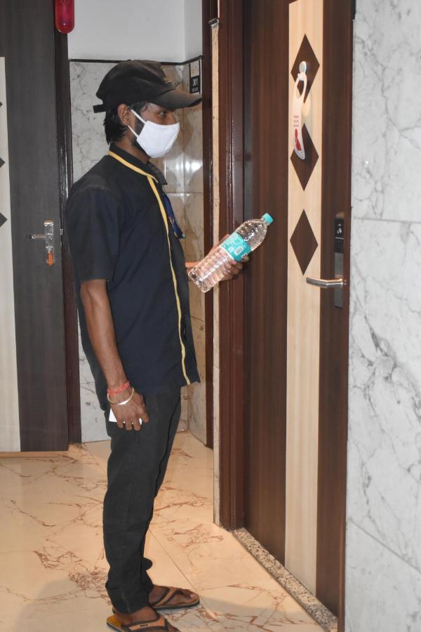 Hotel Ur Comforts Jayanagar Bangalore Buitenkant foto